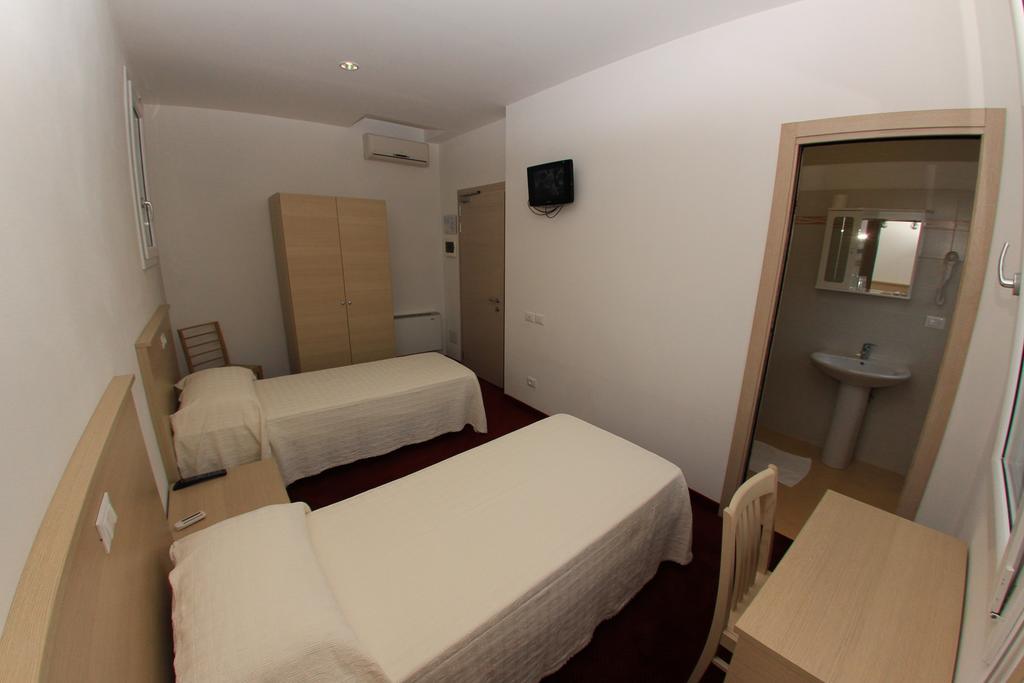 Park Hotel Italia Tezze sul Brenta Oda fotoğraf