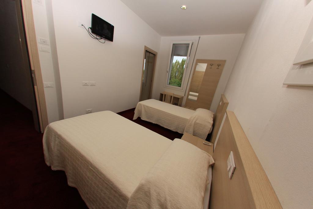 Park Hotel Italia Tezze sul Brenta Oda fotoğraf